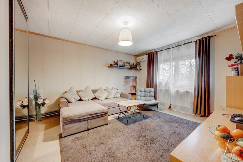 Vitan Mall  - decomandat - centrala termica - bloc reabilitat